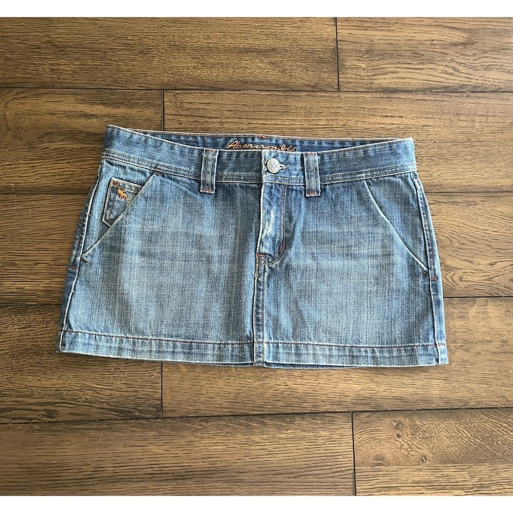 Ambercrombie & Fitch Women's Size 6 Denim Jean Skirt Mini Distressed Y2K